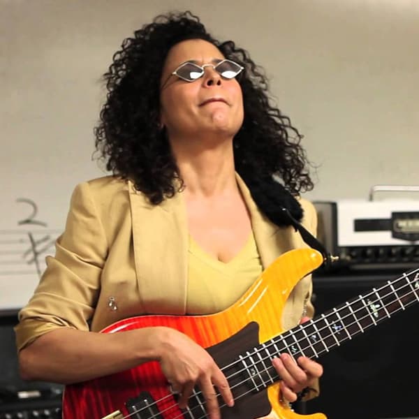 Rhonda Smith playing bass