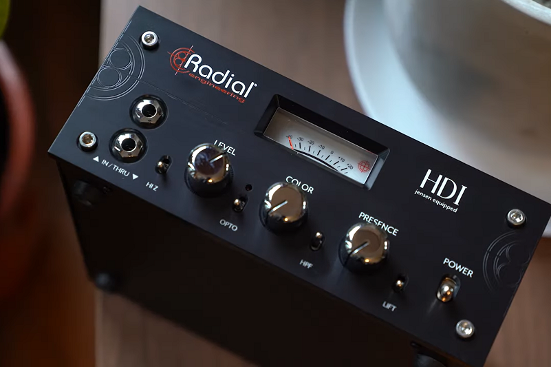 Vintage KIng - Going Direct In With The Radial Engineering HDI Direct Box
